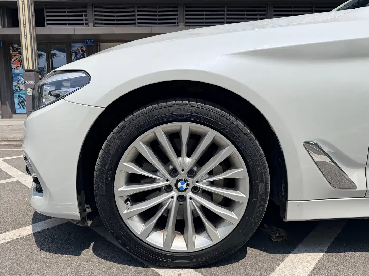 BMW 5 Series 2019 530Li xDrive Luxury Package фото 12