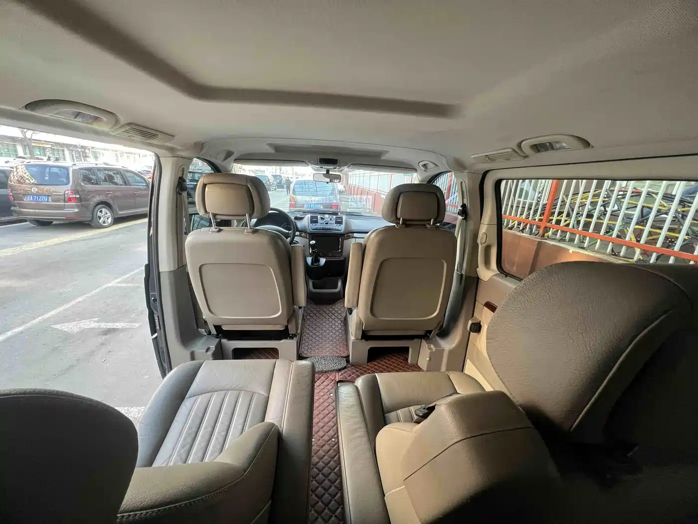 Mercedes-Benz Viano 2013 3.0L Comfort Edition фото 8