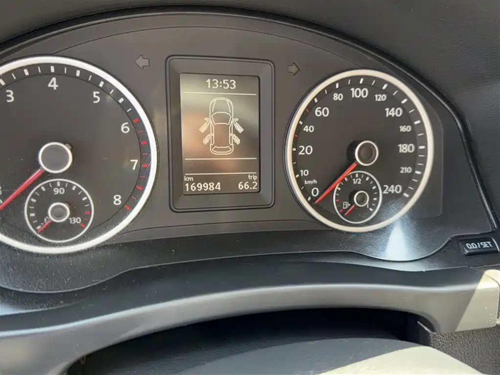 Volkswagen Tiguan 2016 280TSI Automatic 2WD Silk Road Fashion Edition фото 11