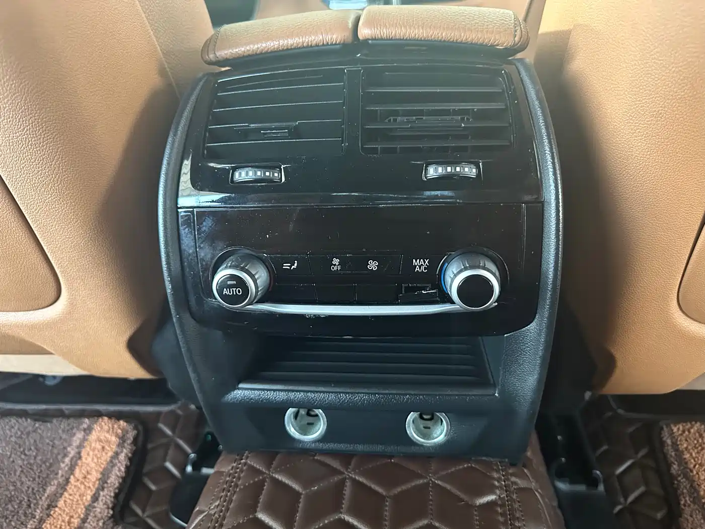 BMW 5 Series 2019 530Li Premium M Sport Package фото 23
