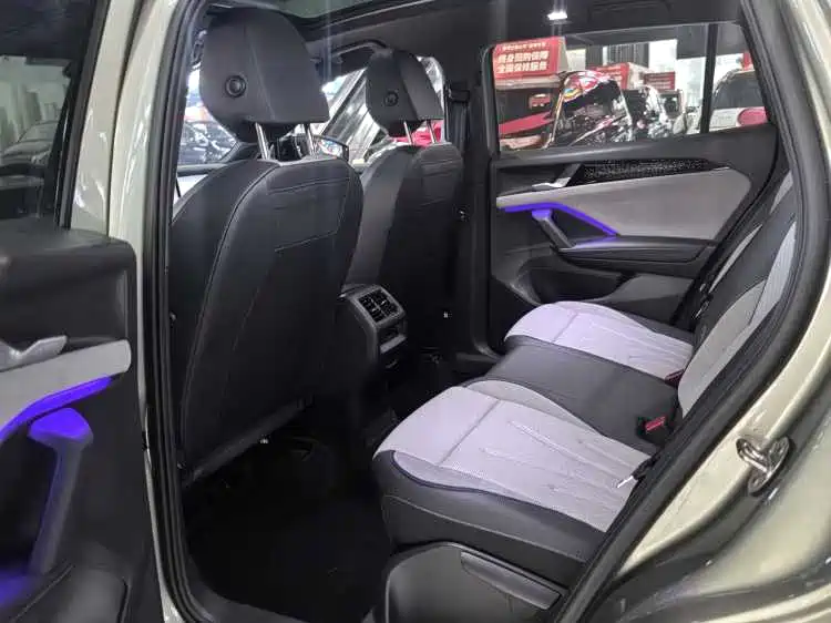Volkswagen Tayron 2025 Model Tayron L 380TSI 4WD Luxury Easy Package фото 8