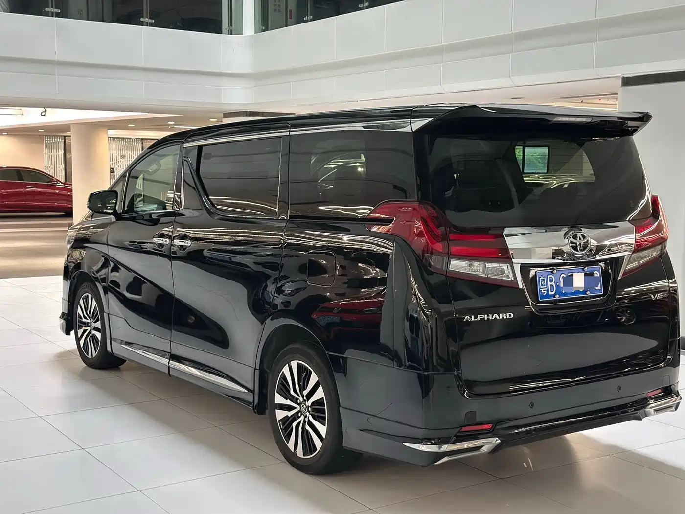 Toyota Alphard 2015 3.5L Luxury Edition фото 4