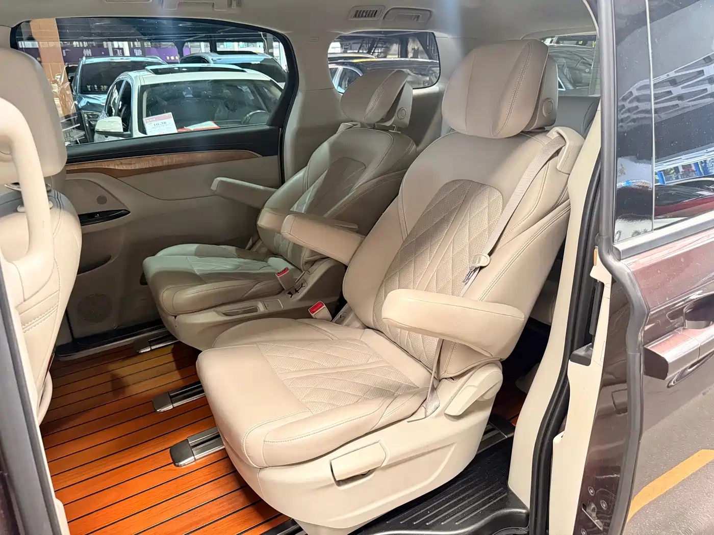 Buick GL8 2017 ES 28T Comfort Type China V фото 5