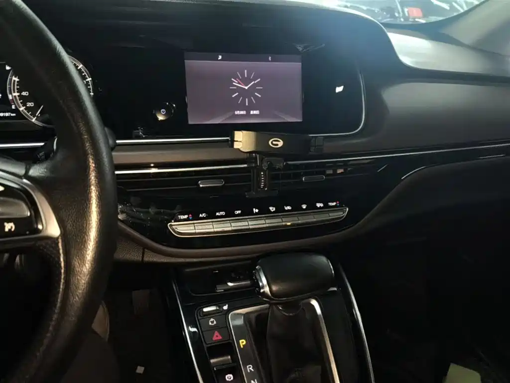 GAC Trumpchi Trumpchi M6 2019 270T DCT Premium Edition (6-seater) (China VI) фото 13