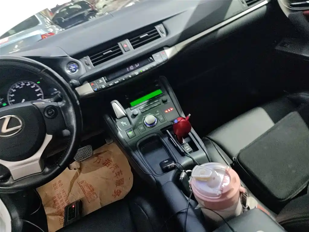 Lexus CT 2017 CT200h Elite Edition (Single Color) China VI фото 10