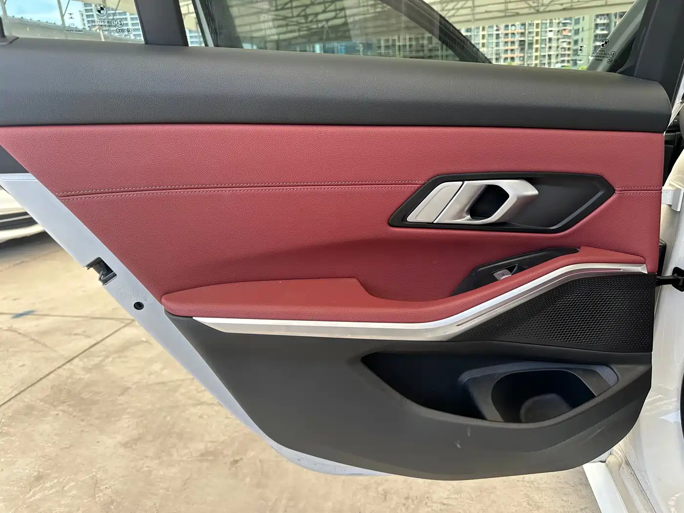 BMW 3 Series 2024 325i M Sport Package фото 19