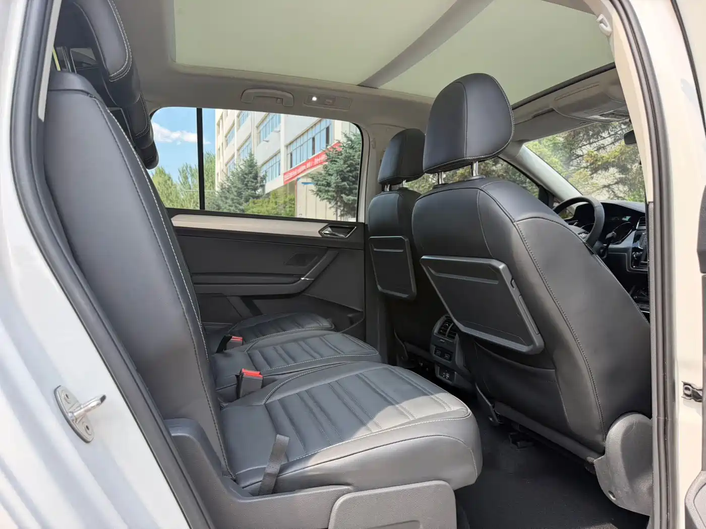 Volkswagen Touran 2021 Touran L 280TSI DSG Cross Edition 7-seater фото 17