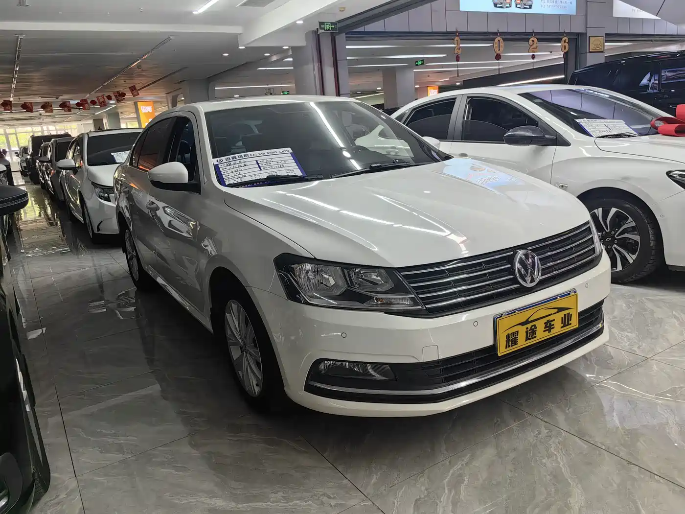 Volkswagen Lavida 2017 1.6L Automatic Comfort Edition фото 3