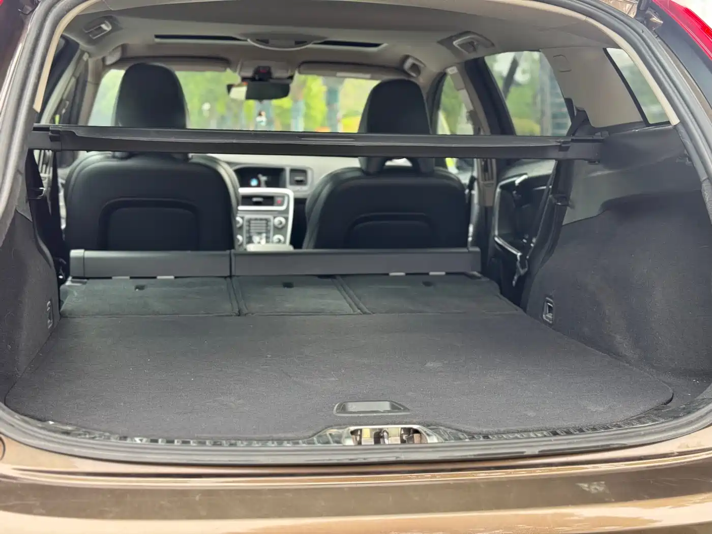 Фото 32 - Volvo V60