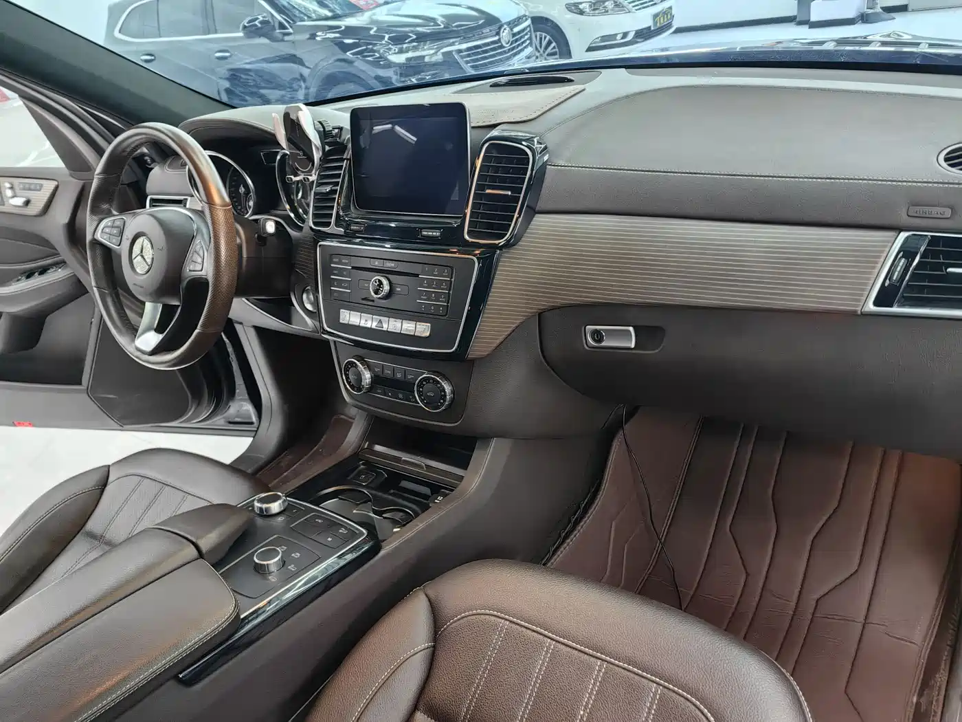 Mercedes-Benz GLE 2019 GLE 400 4MATIC Collector's Edition фото 13