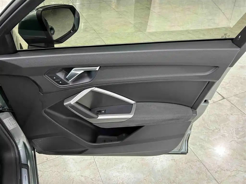 Audi Q3 2022 35 TFSI Fashion Dynamic фото 12
