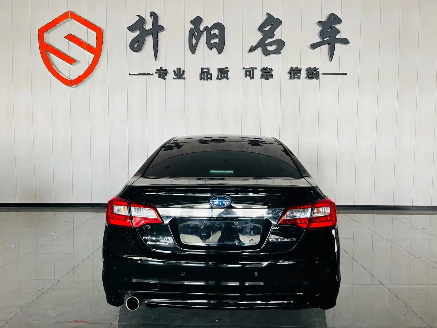 Subaru Legacy 2016 2.5i AWD Glory Edition фото 4