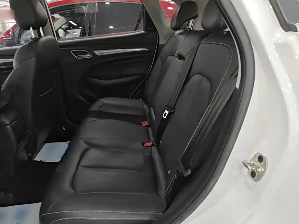 Roewe RX3 2020 2020 1.6L Manual 4G Ultra Comfort Flagship