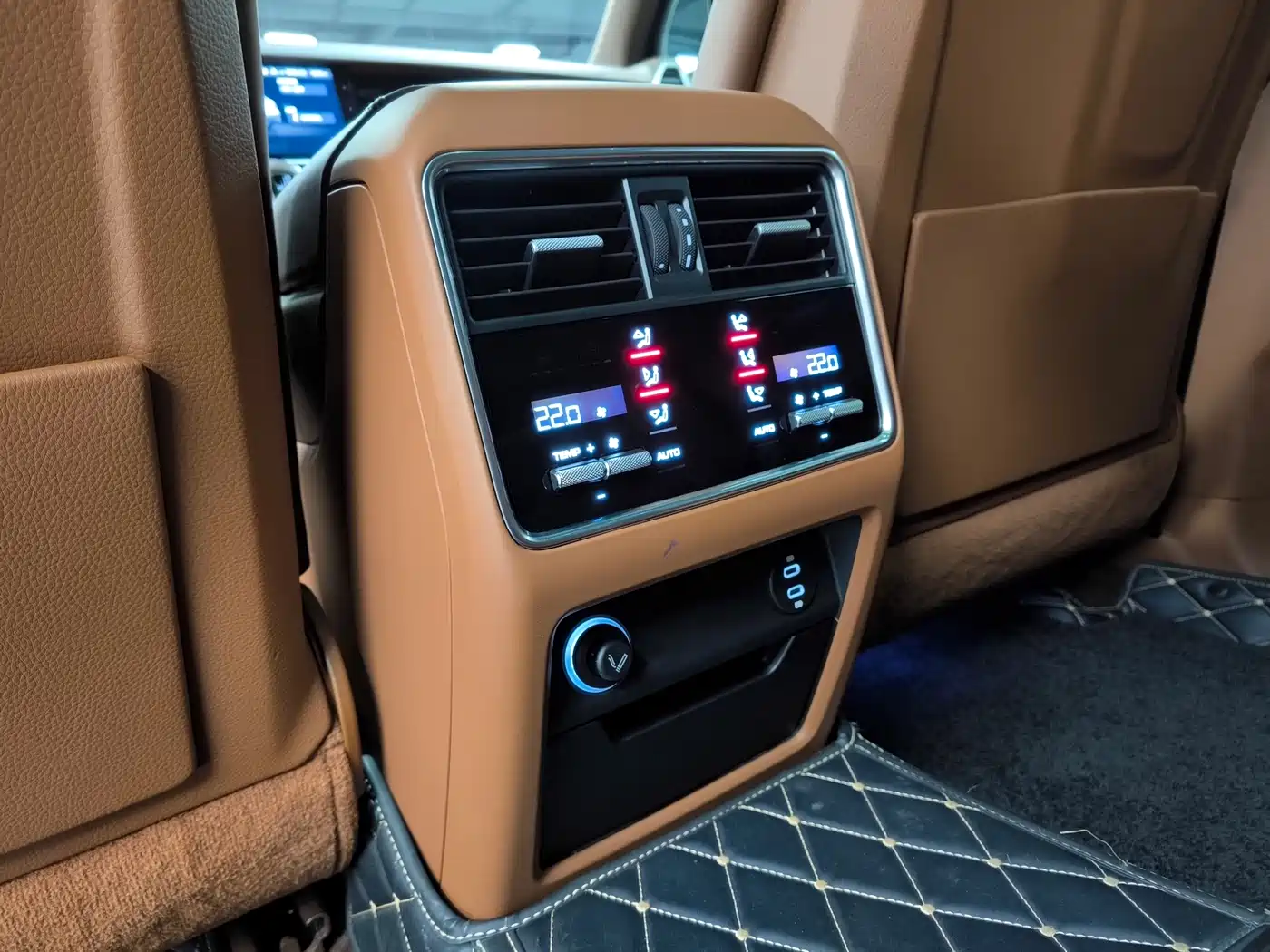 Porsche Cayenne New Energy 2021 Cayenne E-Hybrid 2.0T фото 26