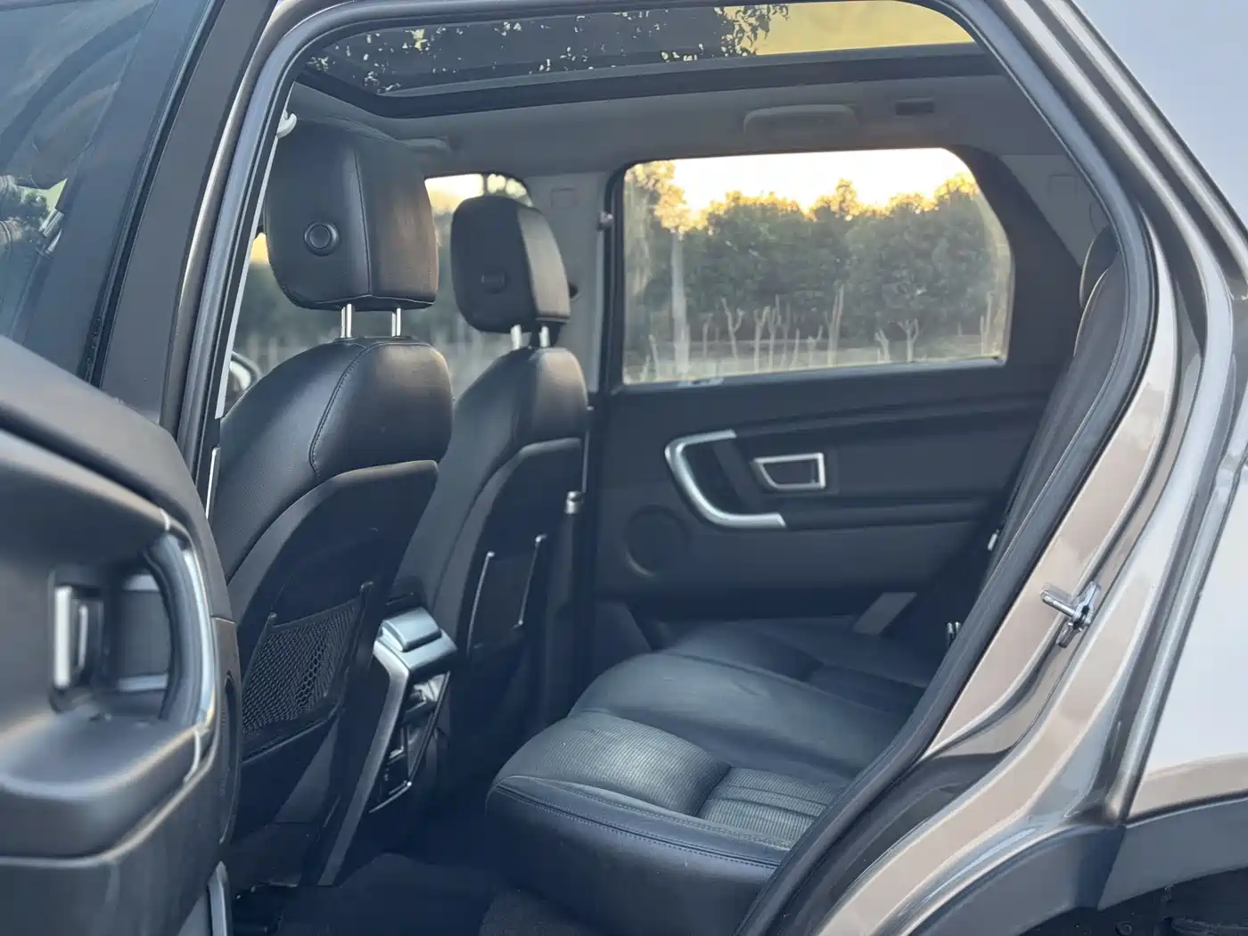 Land Rover Discovery Sport 2016 2.0T SE фото 11