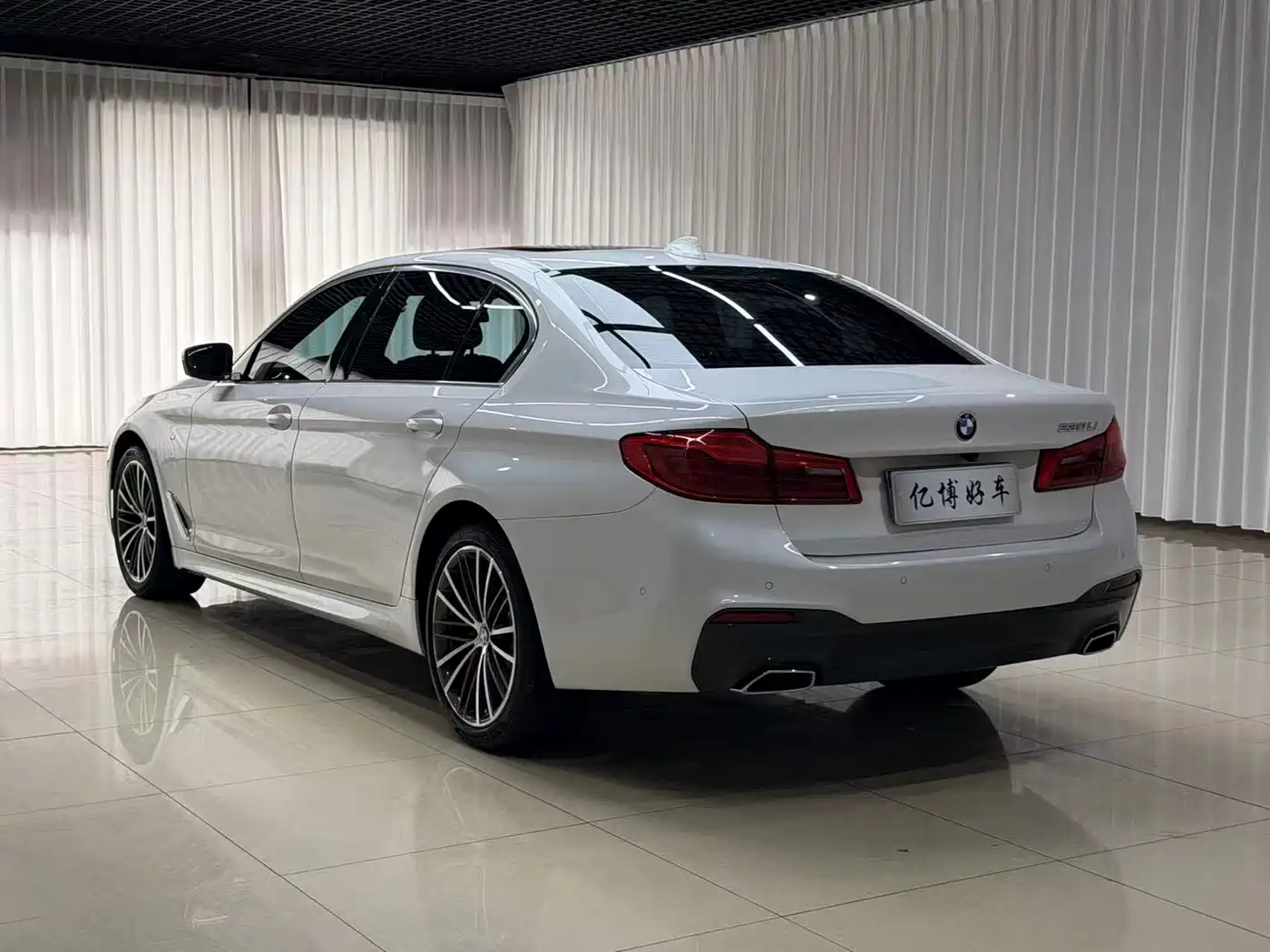 BMW 5 Series 2020 530Li Exclusive M Sport Package фото 7