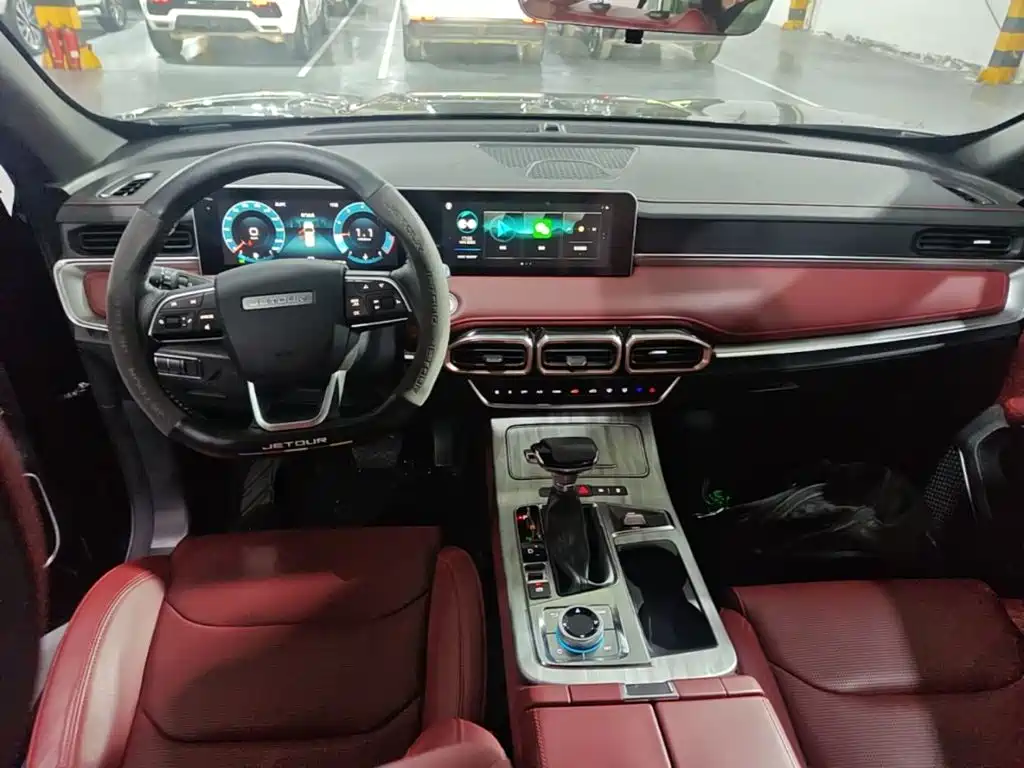 Jetour X70 PLUS 2025 2025 1.5T CVT Flagship PRO 7-seater