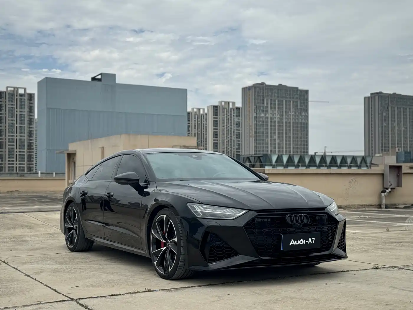 Audi A7 2023 Model 45 TFSI Premium Selection Edition фото 3