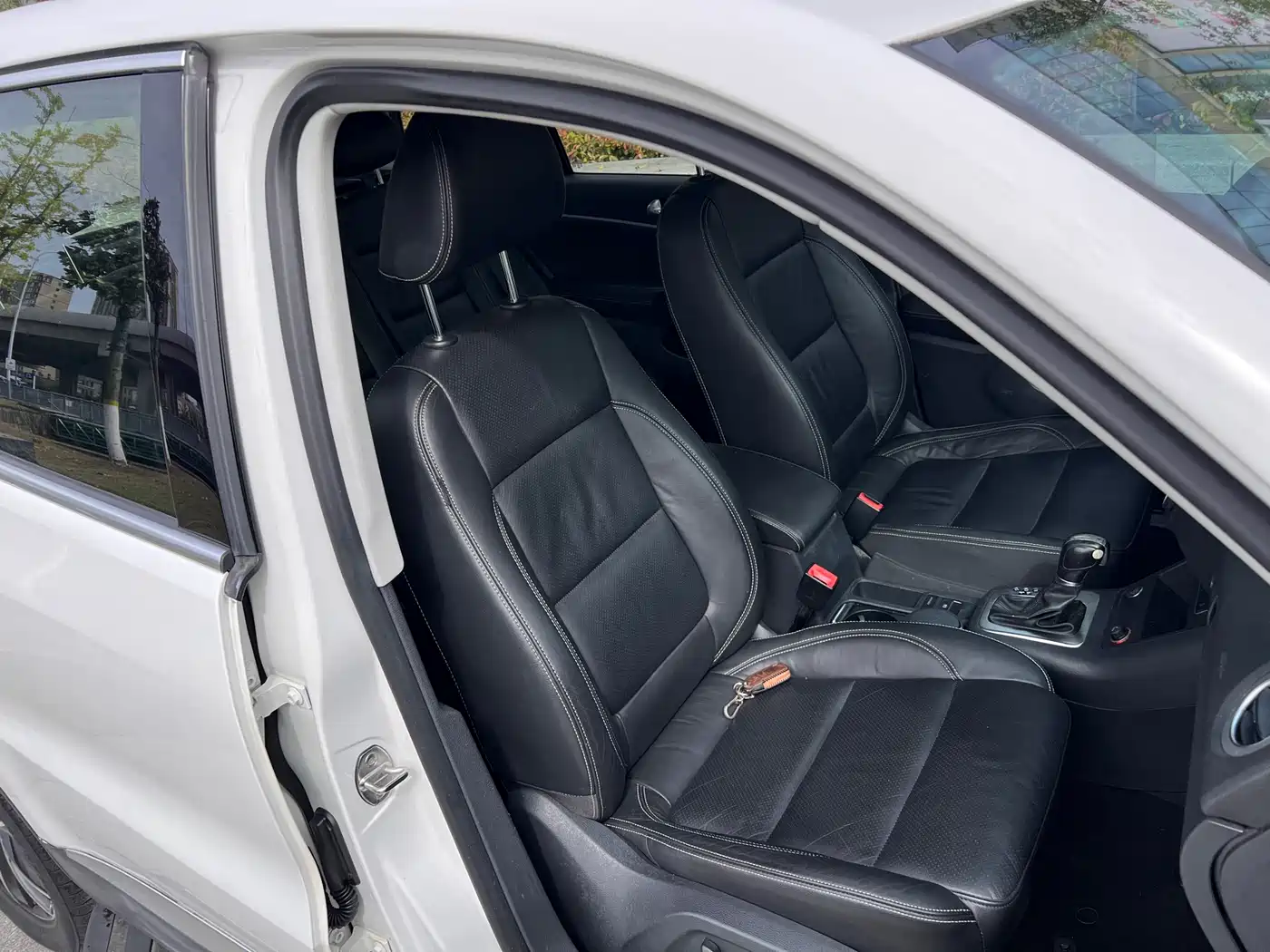 Volkswagen Tiguan 2016 Model 300TSI Automatic 2WD Luxury Edition фото 6