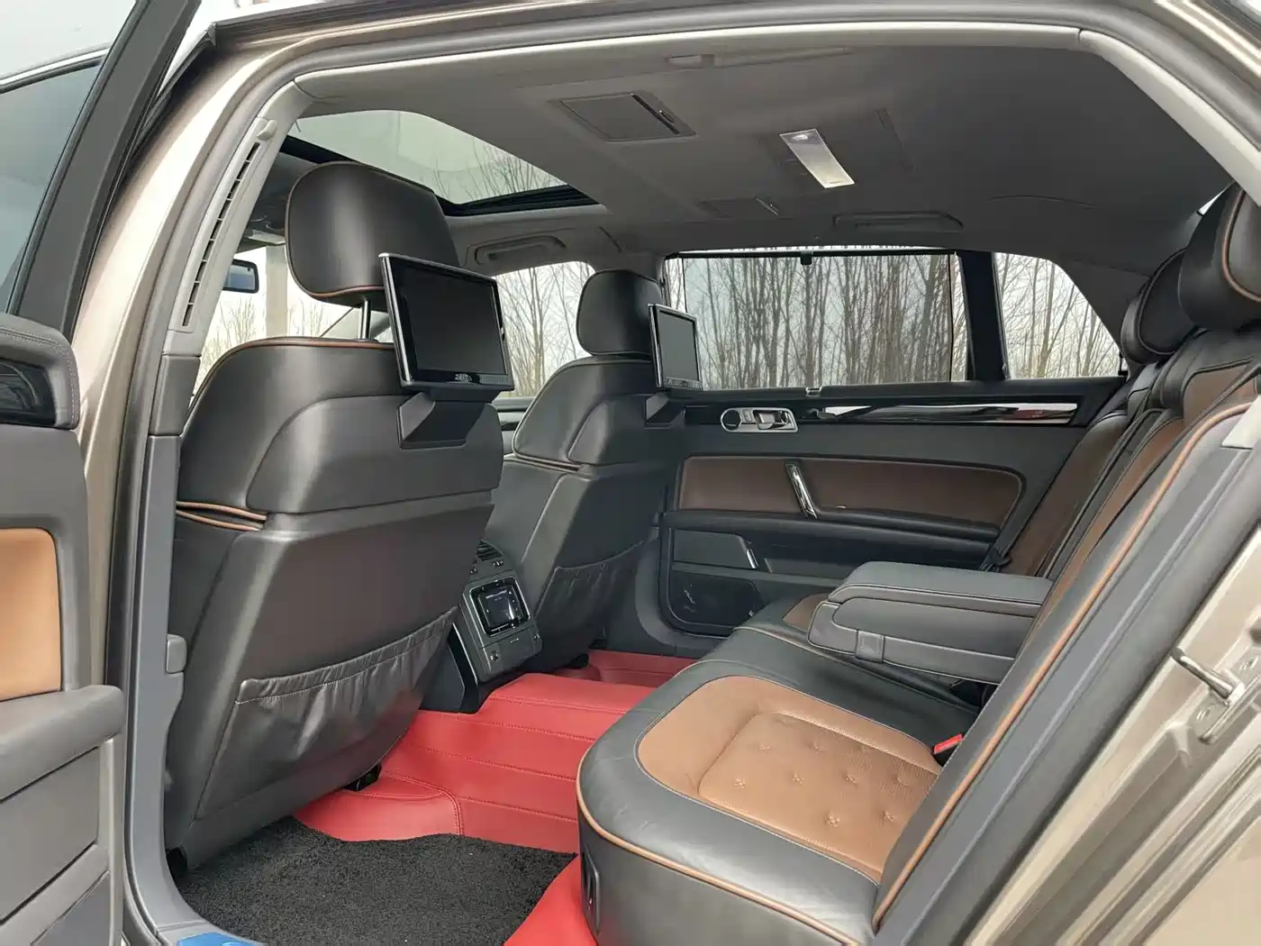 Volkswagen Phaeton 2015 Model 3.0L Exclusive Edition фото 6