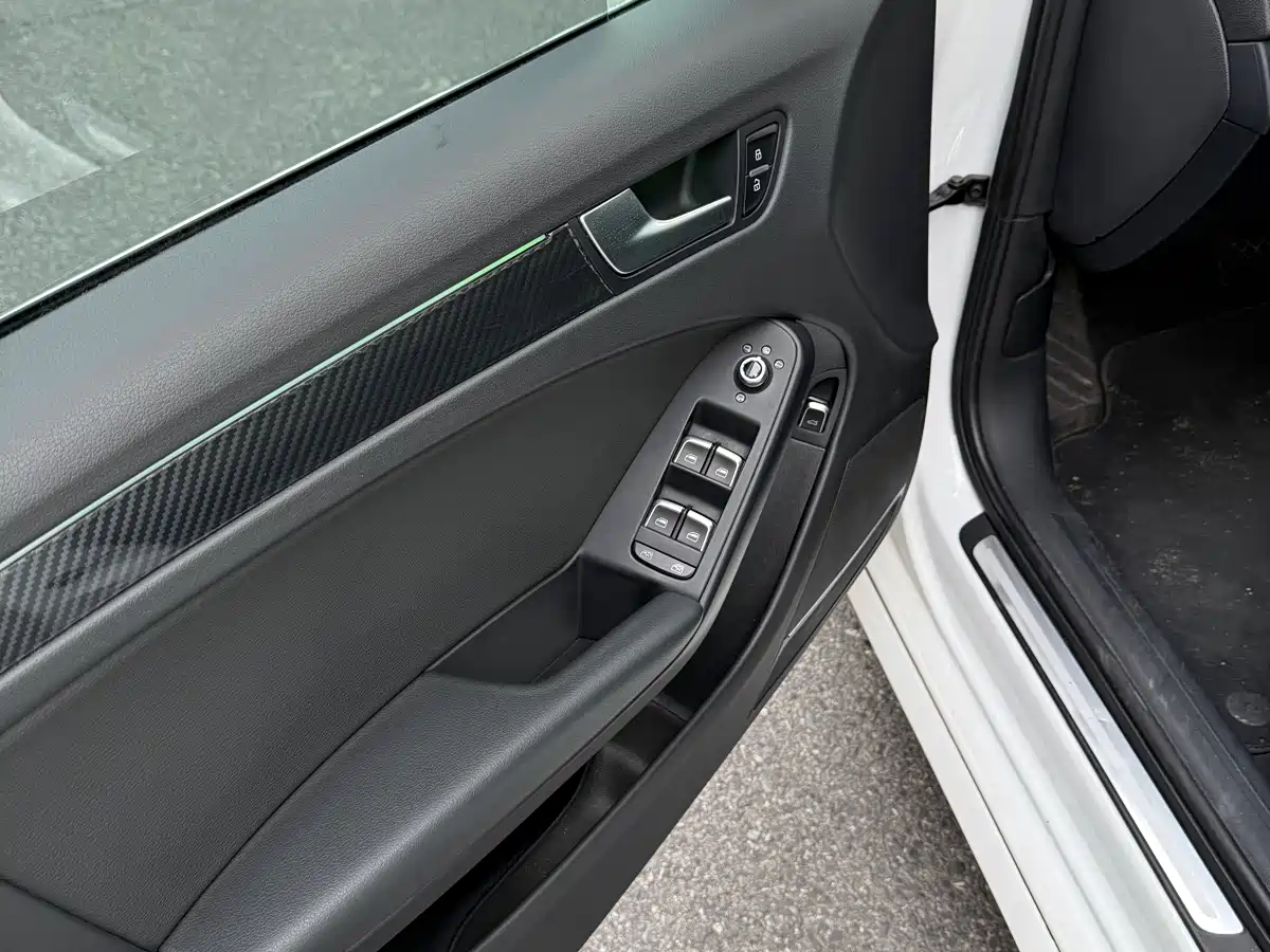Audi A4L 2015 35 TFSI Auto Comfort фото 6