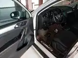 صورة 16 - Volkswagen Tiguan L