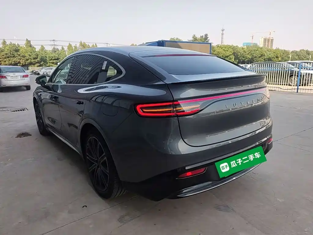 Фото 5 - Zhijie Luxeed R7