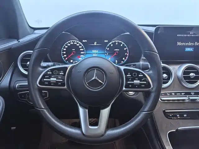 Фото 8 - Mercedes-Benz GLC
