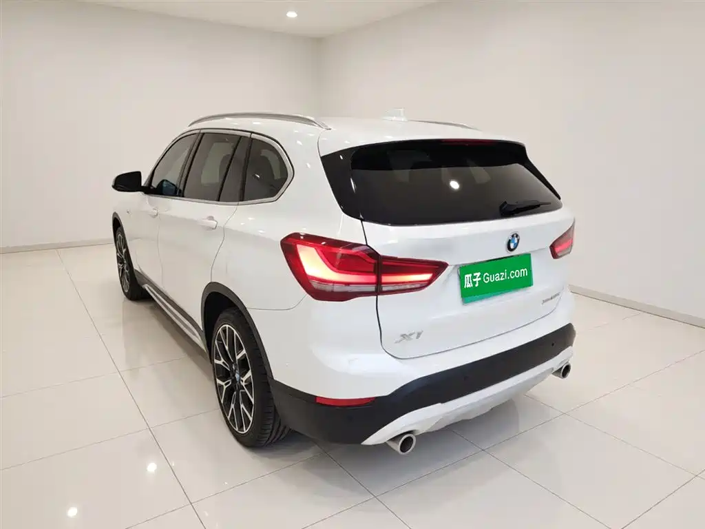 BMW X1 2020 xDrive25Li Premium Edition фото 5