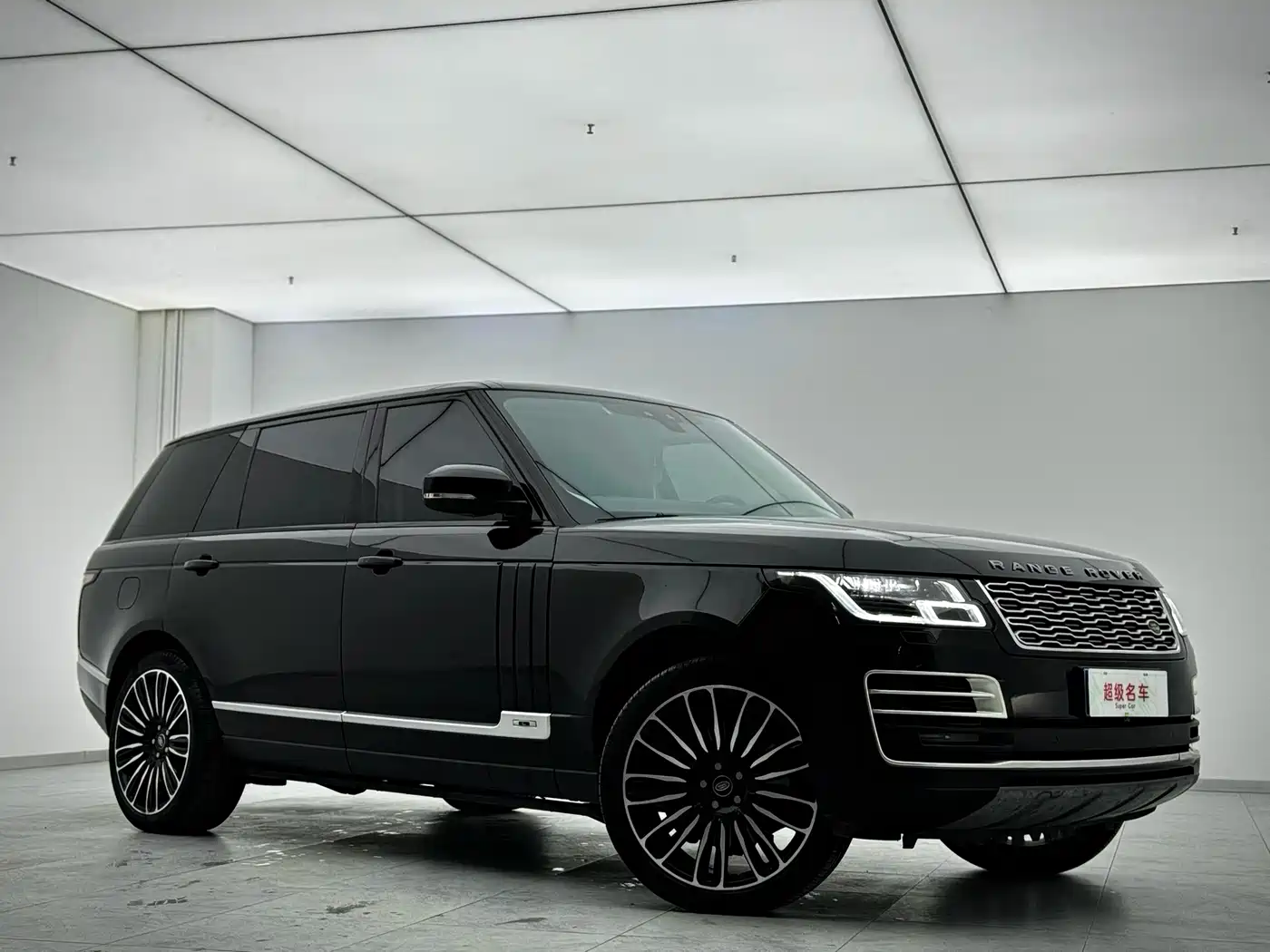 Land Rover Range Rover 2017 3.0 SC V6 Vogue LWB (Long Wheelbase) фото 4