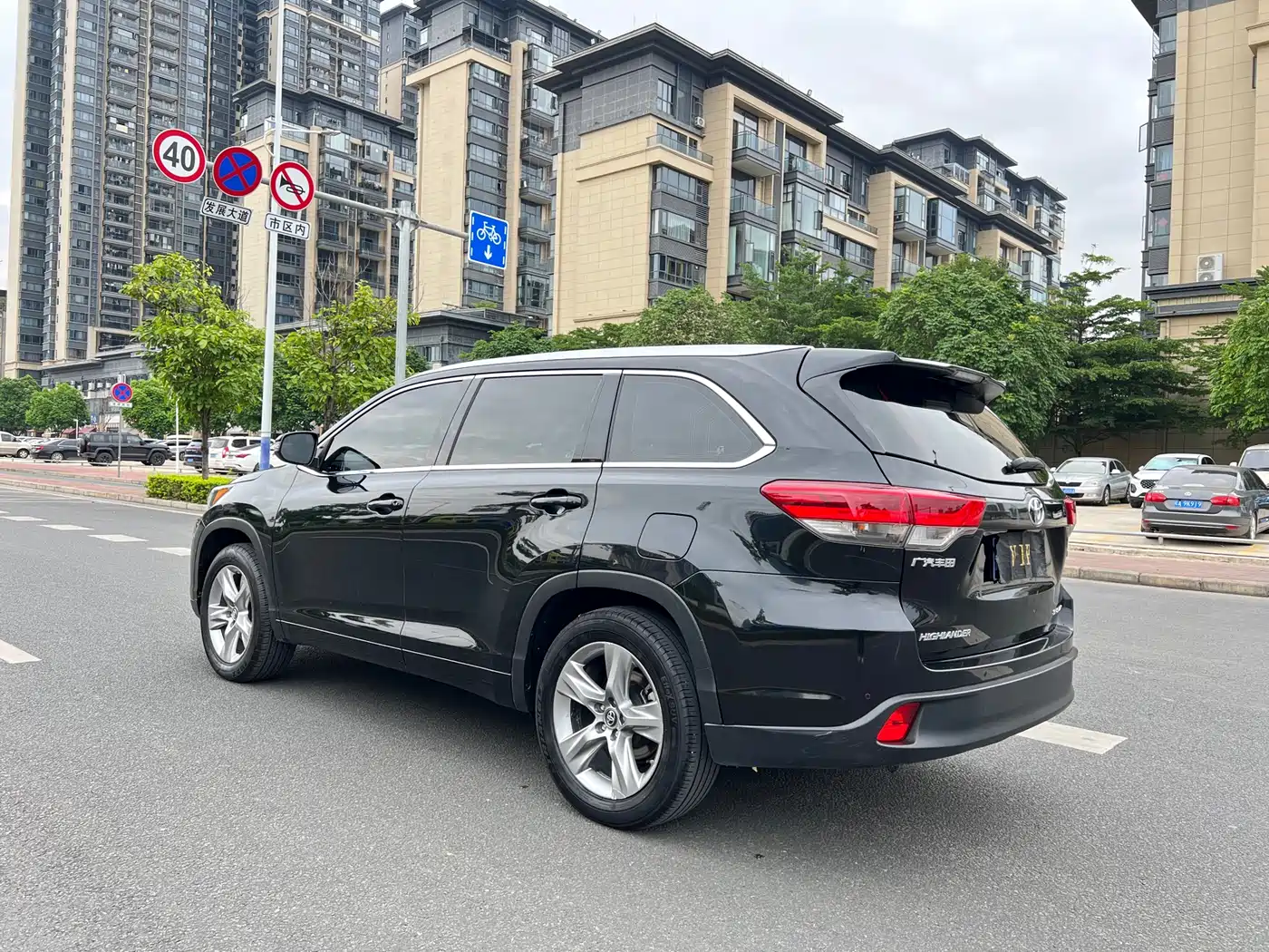 Toyota Highlander 2021 2.0T AWD Luxury 7-Seater фото 7
