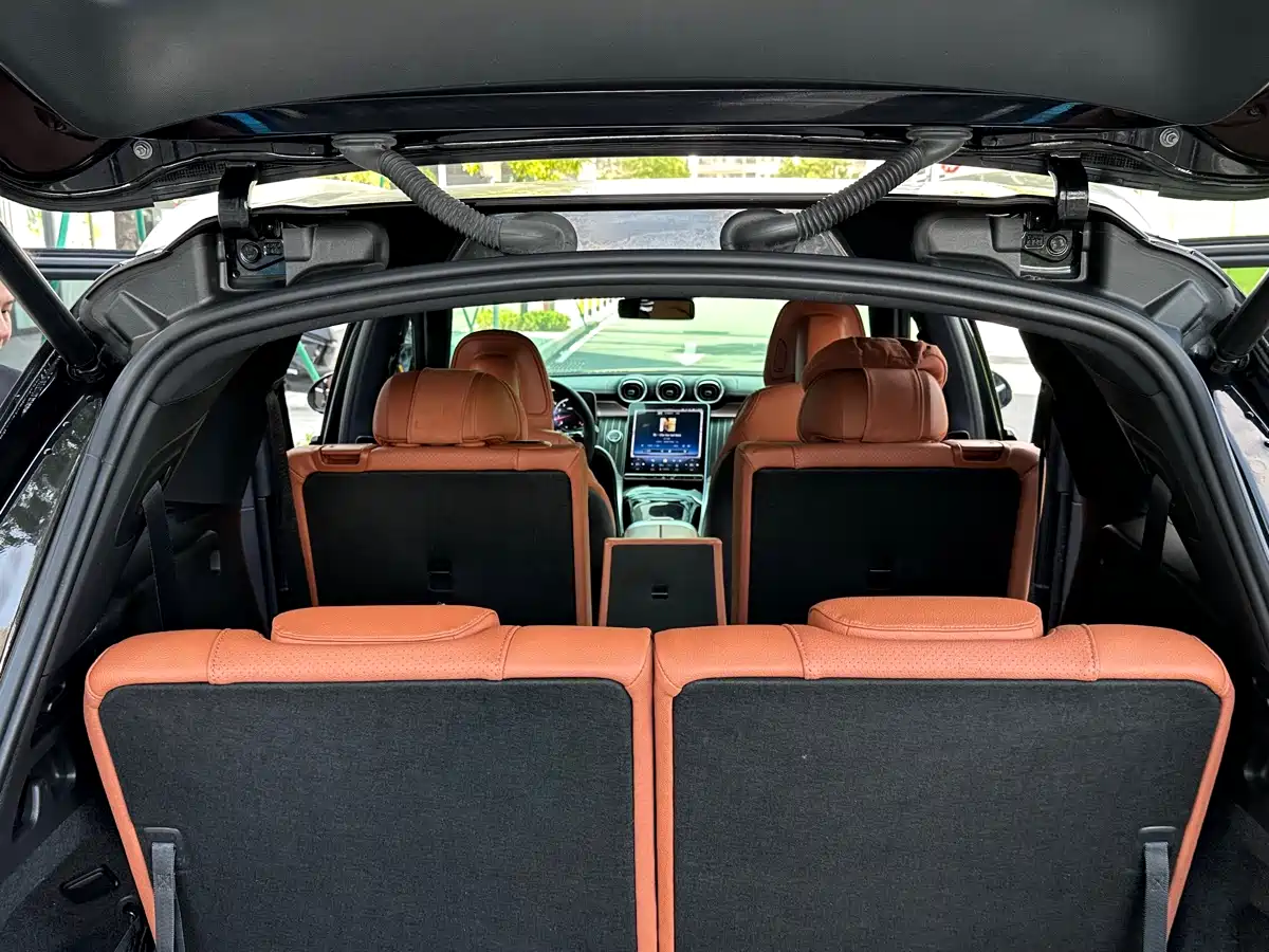 Mercedes-Benz GLC 2023 GLC 300 L 4MATIC Dynamic 7-Seater фото 5