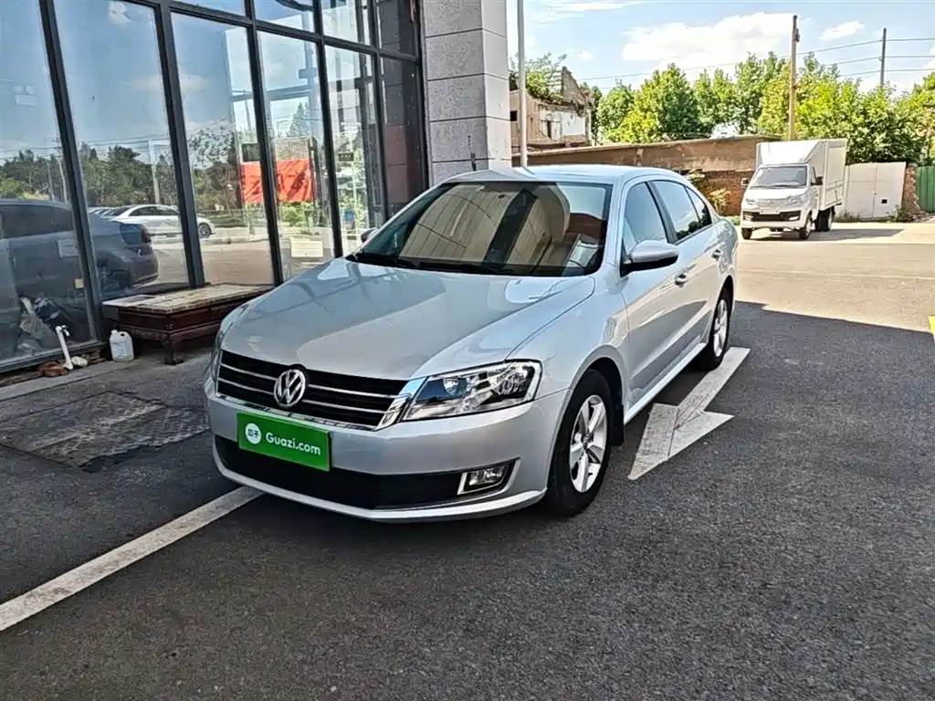 Volkswagen Lavida 2013 Facelift Classic 1.6L Manual Trend фото 2