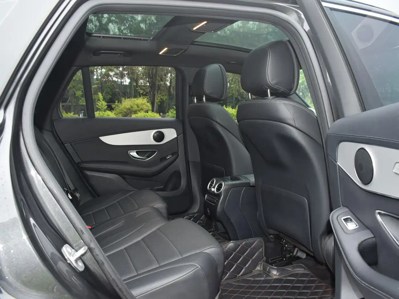 Mercedes-Benz GLC 2021 GLC 260 L 4MATIC Sporty фото 14