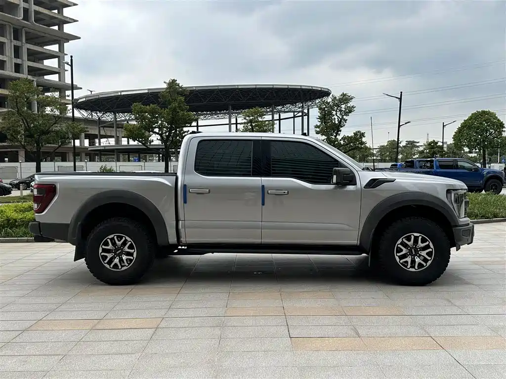 Ford F-150 Raptor 2025 2023 3.5T Raptor