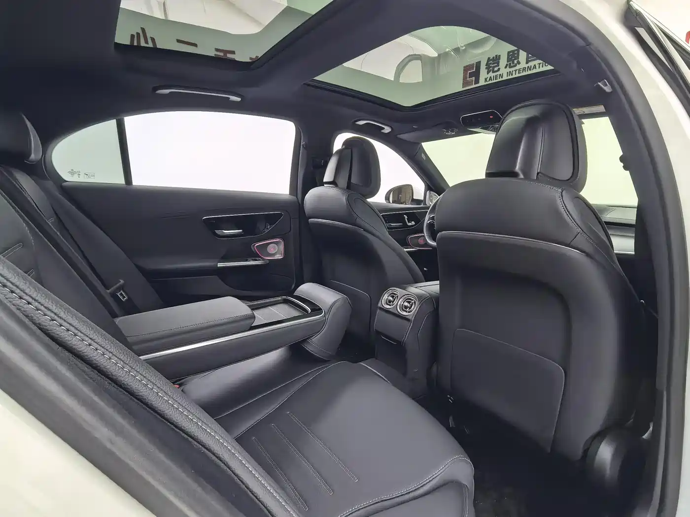 Mercedes-Benz C-Class 2024 Facelift C 260 L Sport фото 8