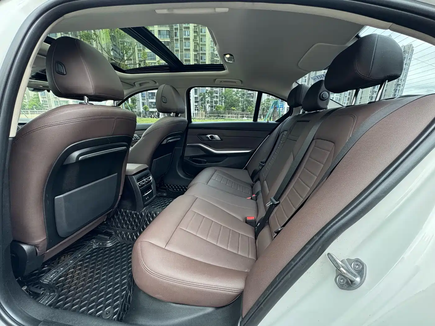 BMW 3 Series 2020 325Li M Sport Package фото 11