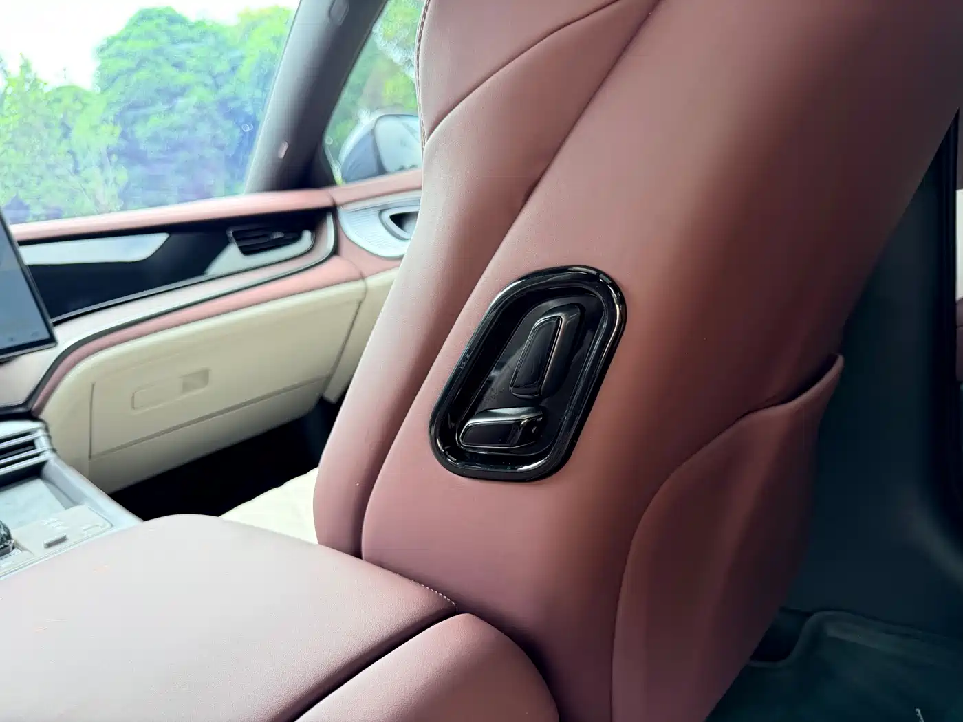 BYD Seal 2023 DM-i 1.5T 121km Flagship фото 13