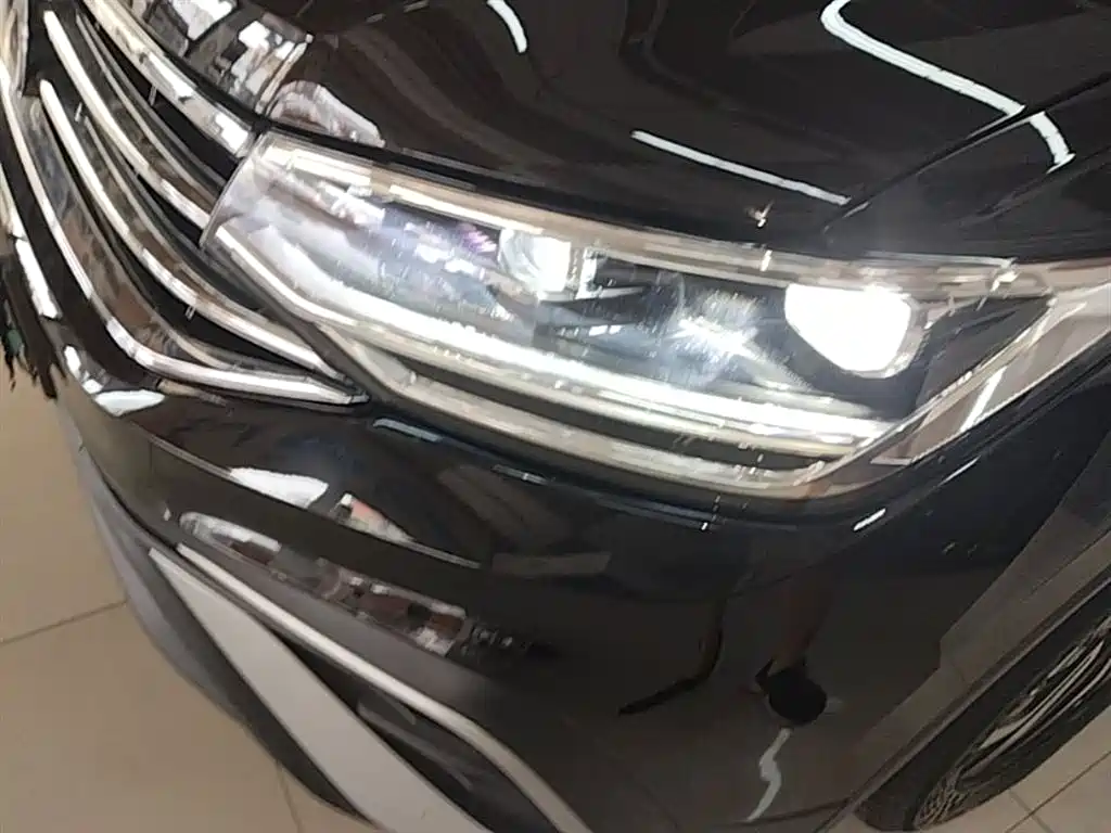 Volkswagen Tiguan L 2023 330TSI Auto 2WD Smart Edition фото 24