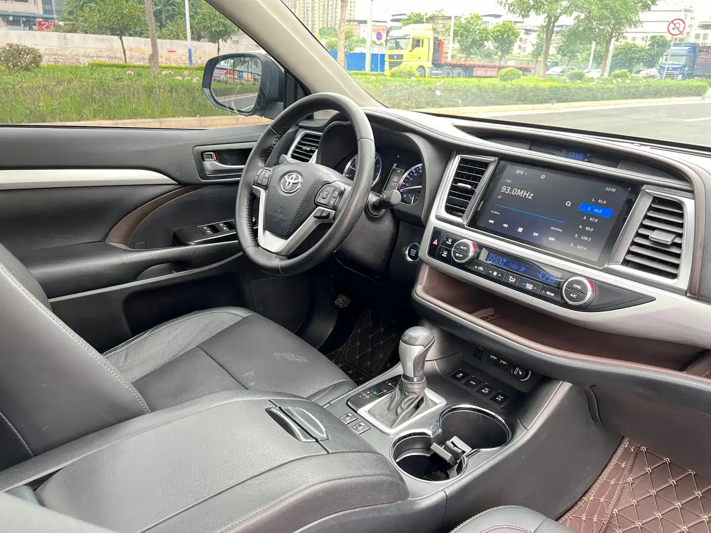 Toyota Highlander 2021 2.0T AWD Luxury 7-Seater фото 14
