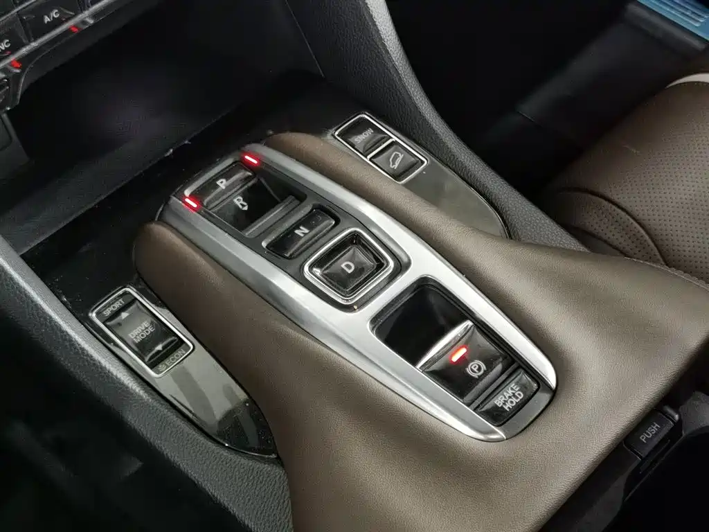 HONDA UR-V