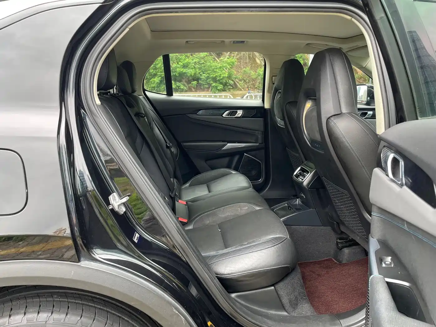 Lynk & Co 01 EM-P 2018 1.5T PHEV Power China V фото 16