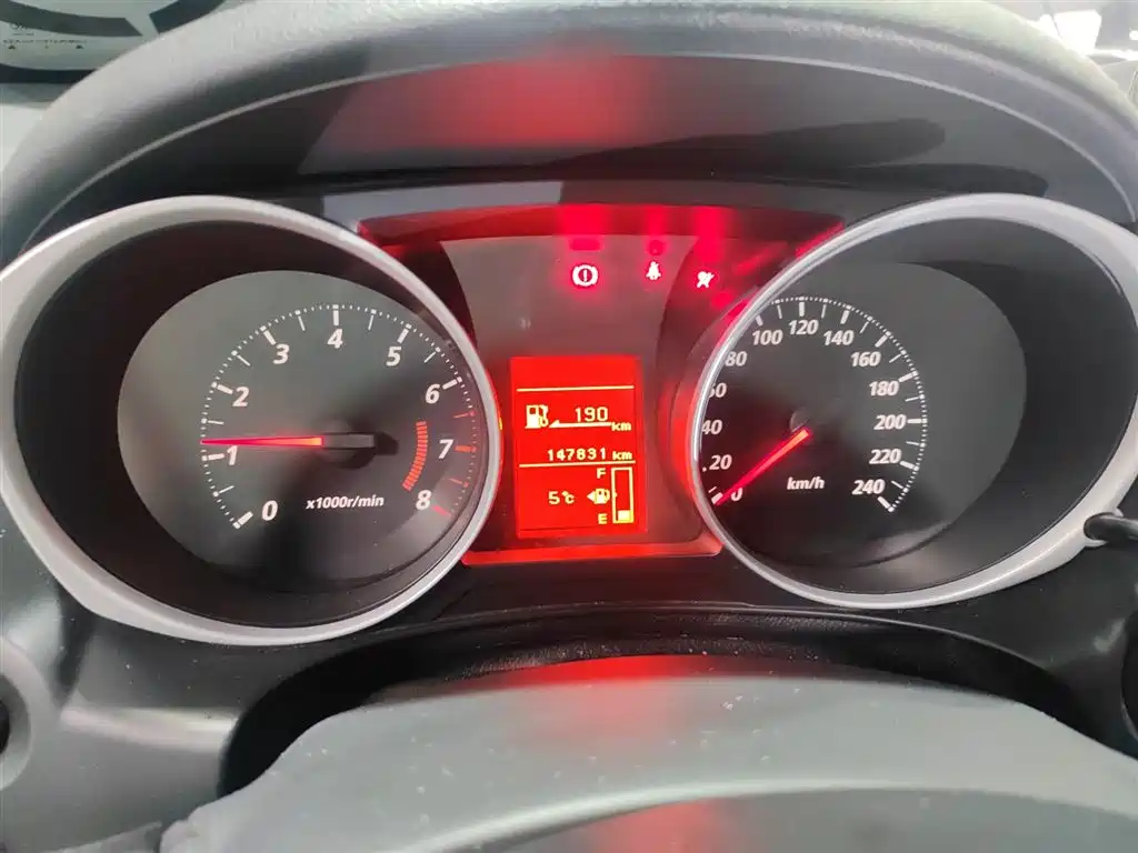Mitsubishi ASX 2016 1.6L Manual 2WD Pioneer Edition фото 8