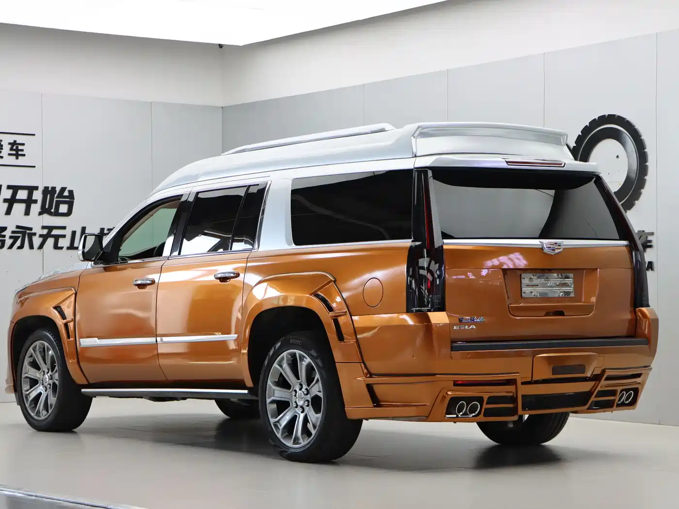 Cadillac Escalade 2017 6.2L ESV Platinum Extended фото 4