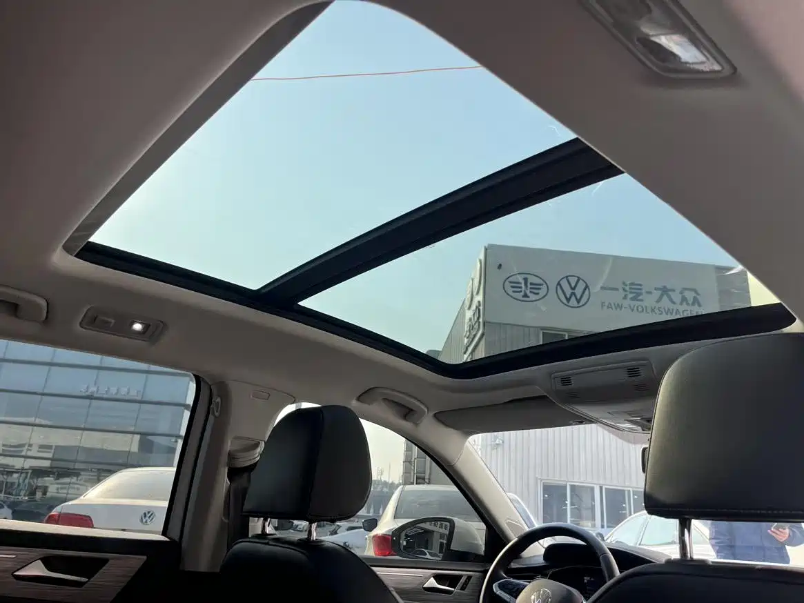 Volkswagen Sagitar 2024 300TSI DSG Surpass Edition фото 10