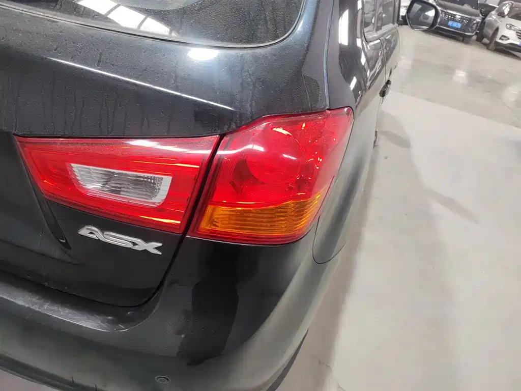 Mitsubishi ASX 2016 1.6L Manual 2WD Pioneer Edition фото 24