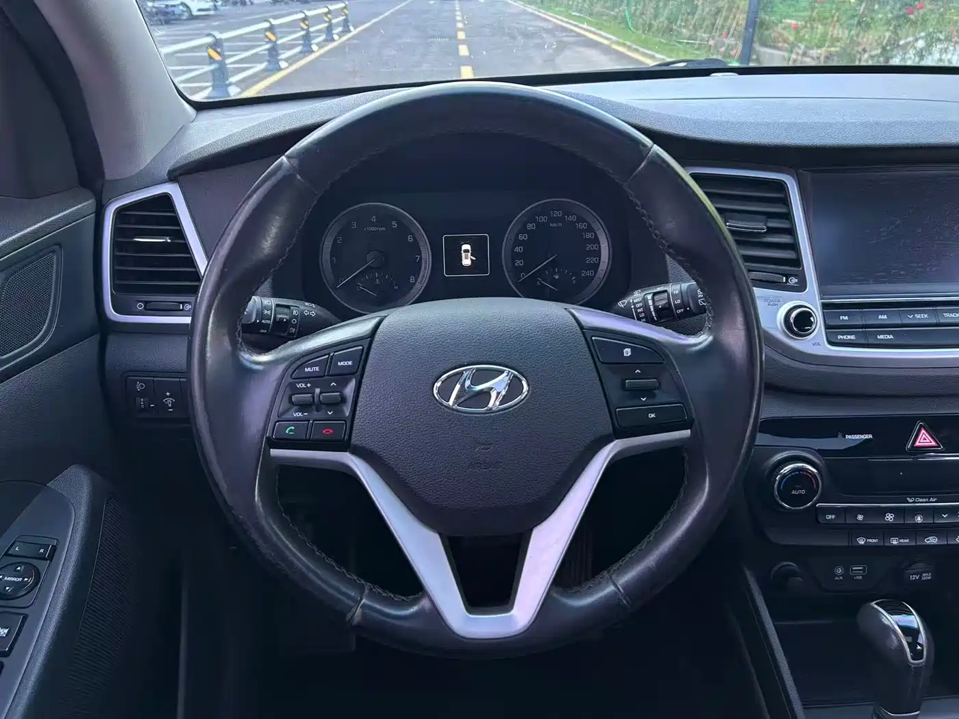 Hyundai Tucson 2015 1.6T Dual Clutch 2WD Smart фото 10