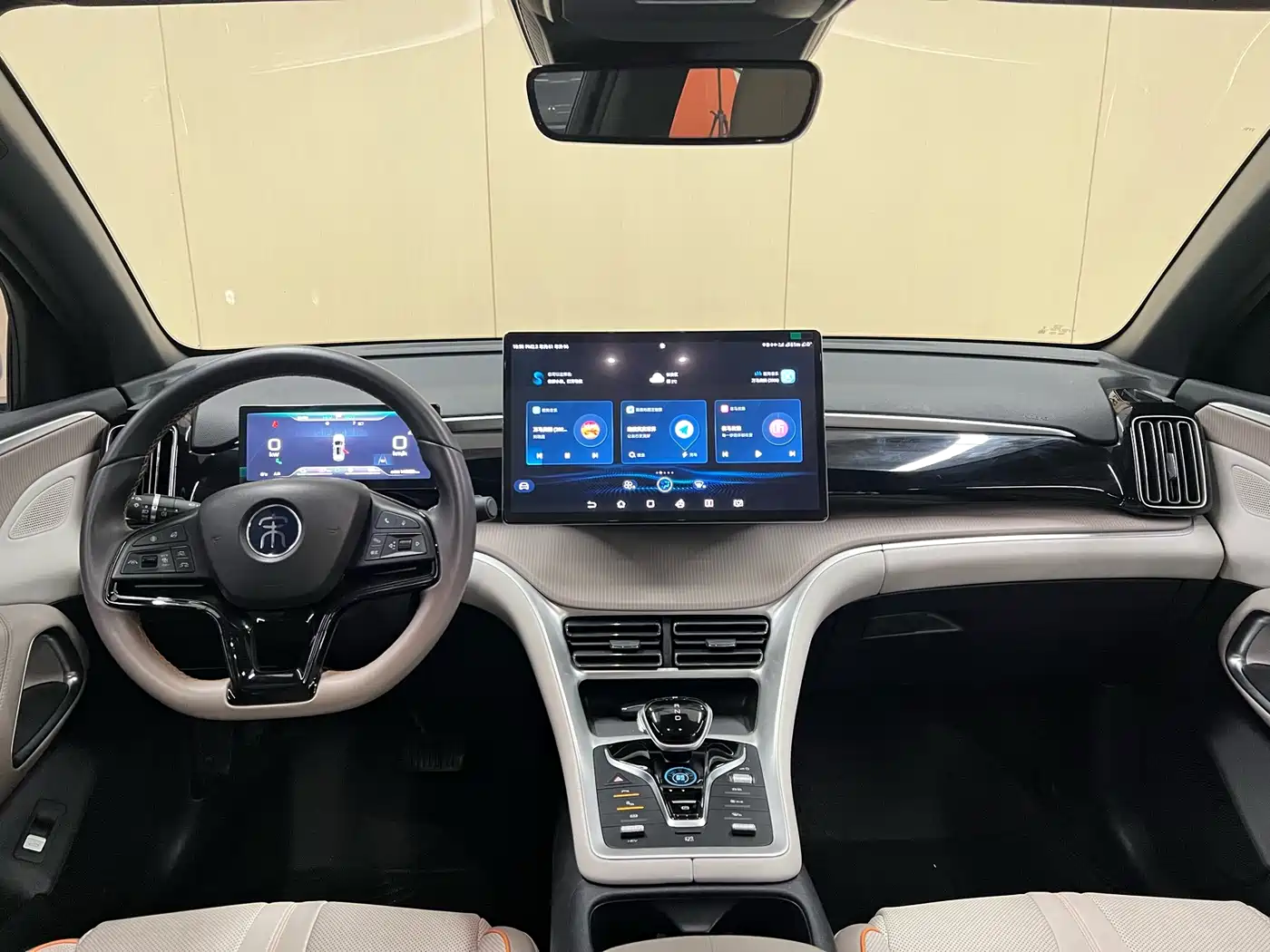 BYD Song Pro New Energy 2024 Glory Edition DM-i 110KM Excellence фото 15