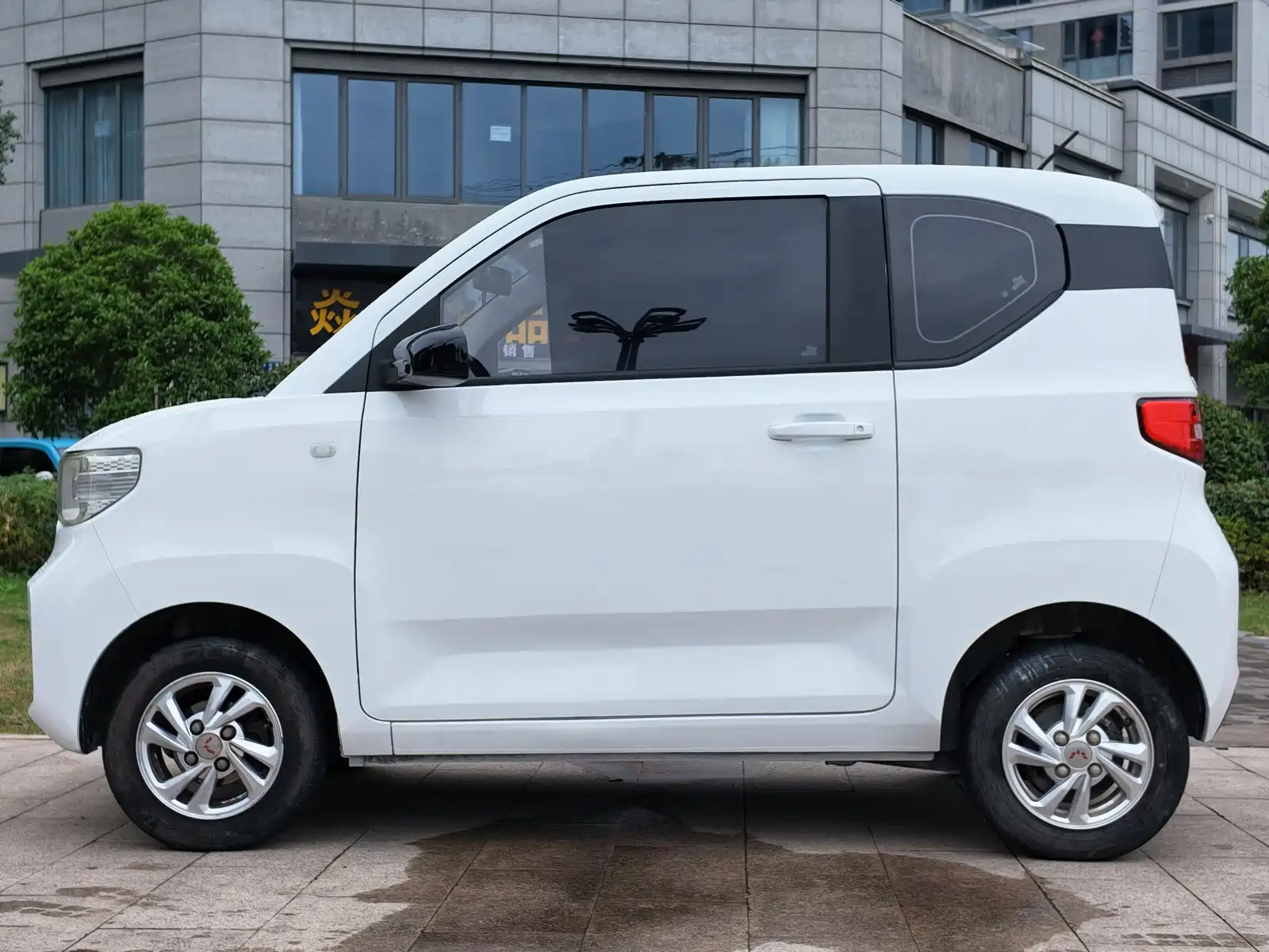 صورة 3 - Wuling Motors Hongguang MINIEV