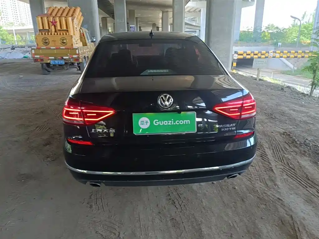 Volkswagen Passat 2017 330TSI DSG Prestige фото 6